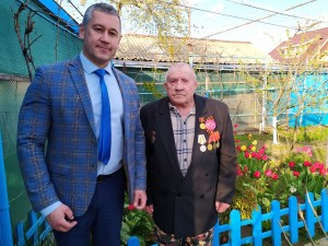 Округ 5 вручение подарков ветеранам